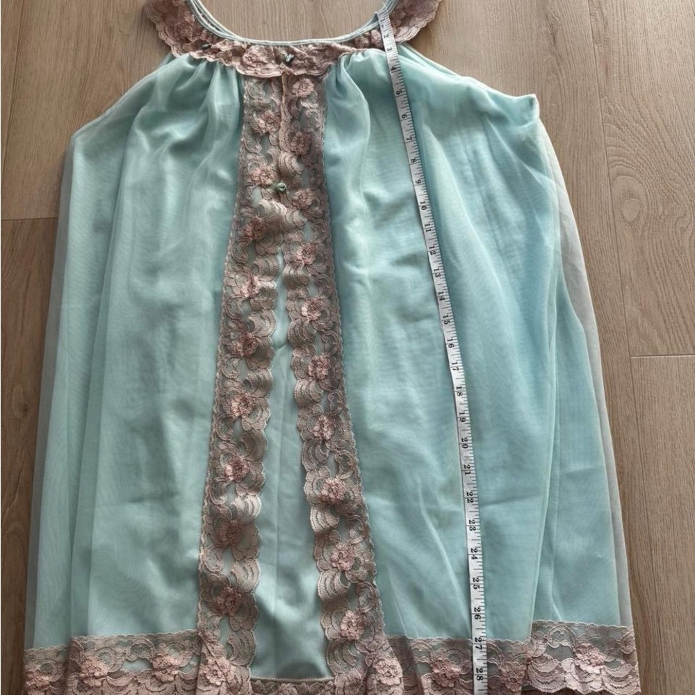 Vintage Mint Green Lace Trim Nightgown - Picture 5 of 7